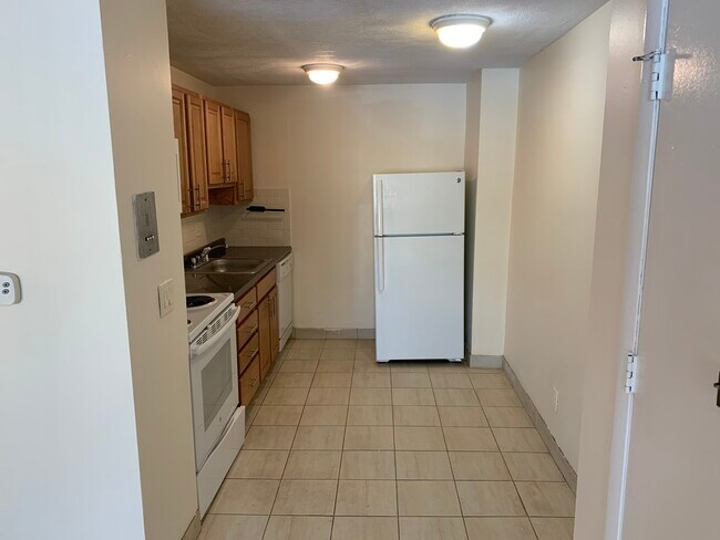 88 Gardner St unit 12, Allston, MA 02134 - photo 3