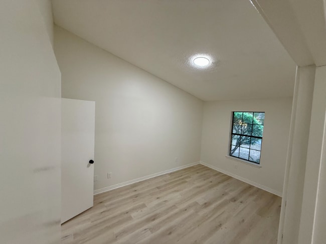 9345 Chisholm Rd, Pensacola, FL 32514 - photo 6