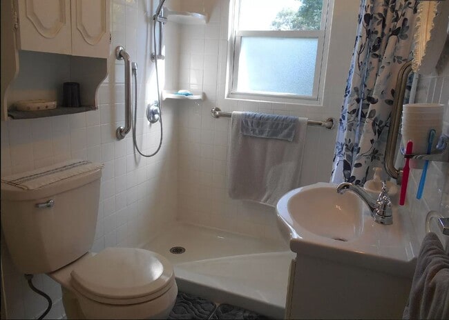 915 Marie Ave, Machesney Park, IL 61115 - photo 6