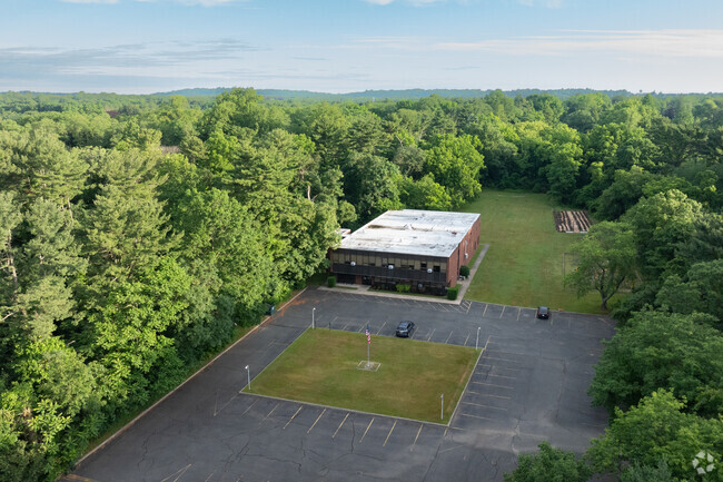 Whispering Pines School is nestled on eleven acrees just off Jericho Turnpike.