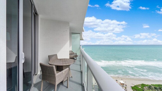 3101 E Hallandale Beach Blvd unit FL15-ID1049822P, Hallandale Beach, FL 33009 - photo 4