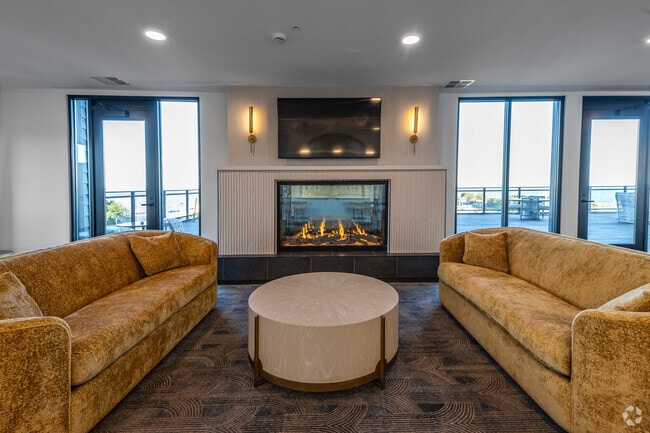 Breakwater 233, Racine, WI 53403 - photo 7