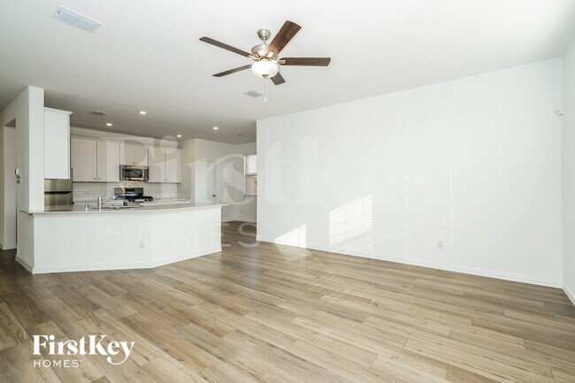 929 High Noon Dr, Haslet, TX 76052 - photo 4