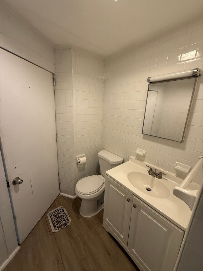 11 Chadwick St unit 2, Worcester, MA 01605 - photo 6