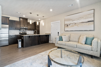 1400 SW Bright Rd Unit 106, Bentonville, AR 72712