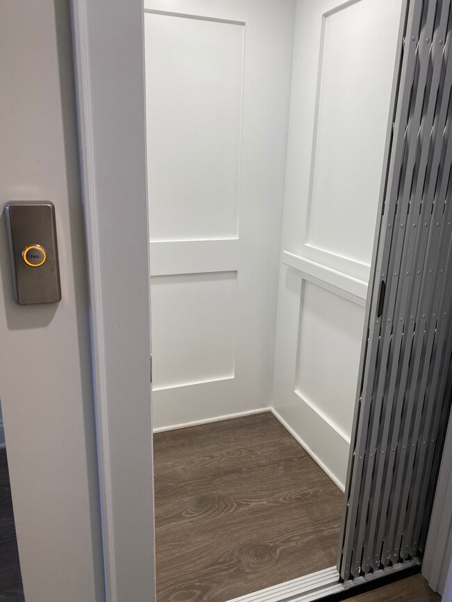 1722 Old Brick Rd unit B, Glen Allen, VA 23060 - photo 3