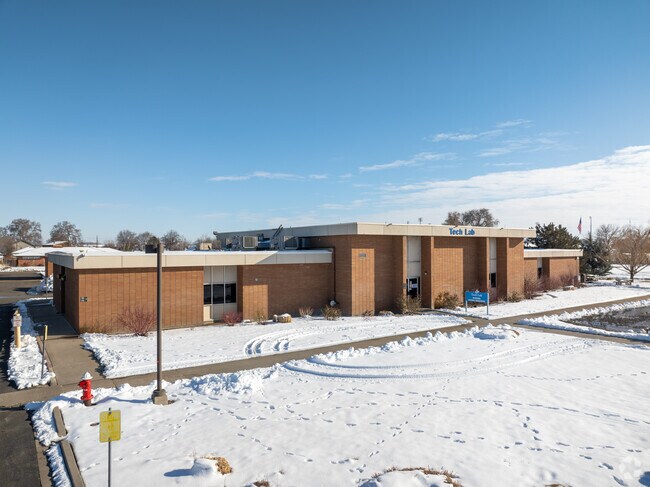 Residents of Ontario Oregon can attend Treasure Valley Community College in southern Ontario.