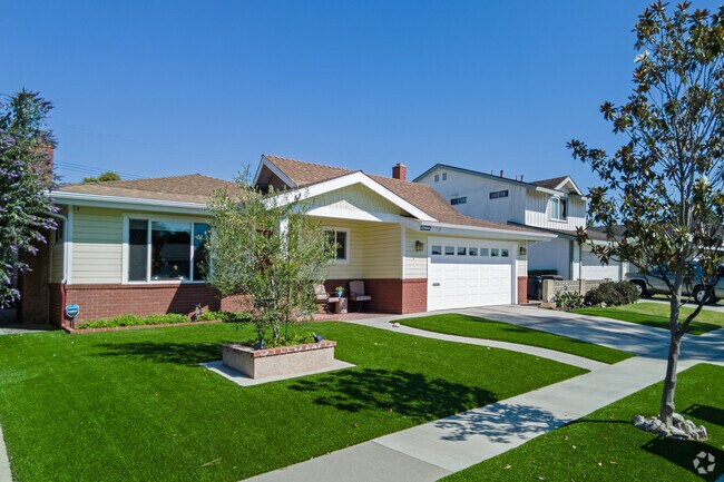 Ranch home on a quiet street in the neighborhood.