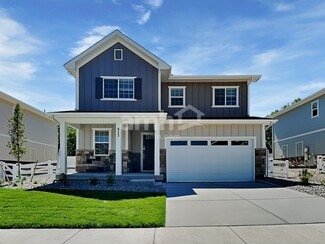 823 S Oak St, Lakewood, CO 80226