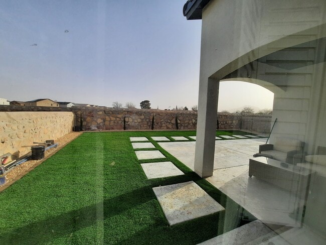 5924 Dalhart Dr, El Paso, TX 79924 - photo 2