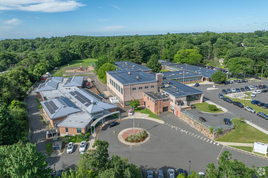 Middlebrook School at 220 Middlebrooks Ave, Trumbull, CT 06611.