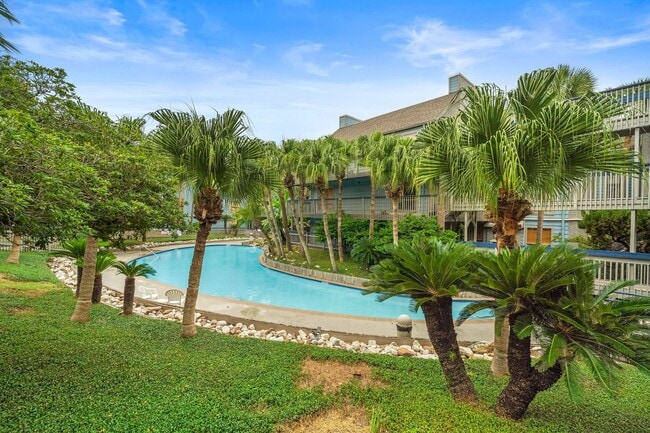 Seasons Beachfront - 1 & 2 Bedroom Floor Plans Available - Preferred Employer/Student & Senior Ci..., Galveston, TX 77551 - photo 7