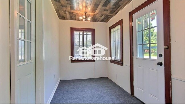 861 N Algonquin Ave, Saint Paul, MN 55119 - photo 7