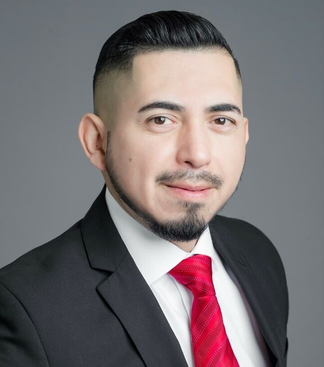 Agent Photo