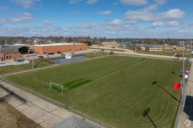 Mount Horeb High School has plenty of extracurricular activities for students.