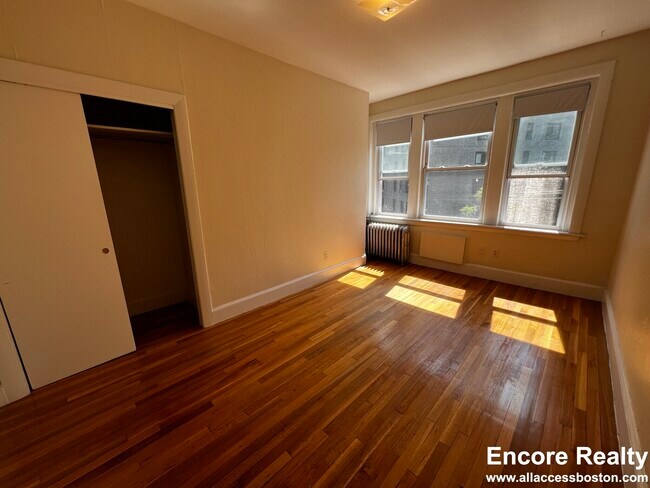 33 Lancaster Terrace unit 312, Brookline, MA 02446 - photo 7