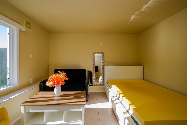 2733 Ortega St unit A, San Francisco, CA 94122 - photo 3