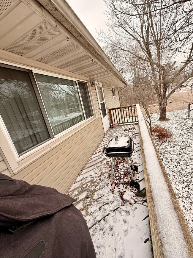 310 Poplar St unit Lower Unit A, Wisconsin Rapids, WI 54494 - photo 6