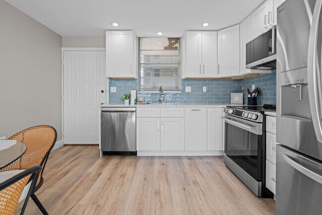 5900 Bonita Beach Rd SE unit FL4-ID1352873P, Bonita Springs, FL 34134 - photo 6