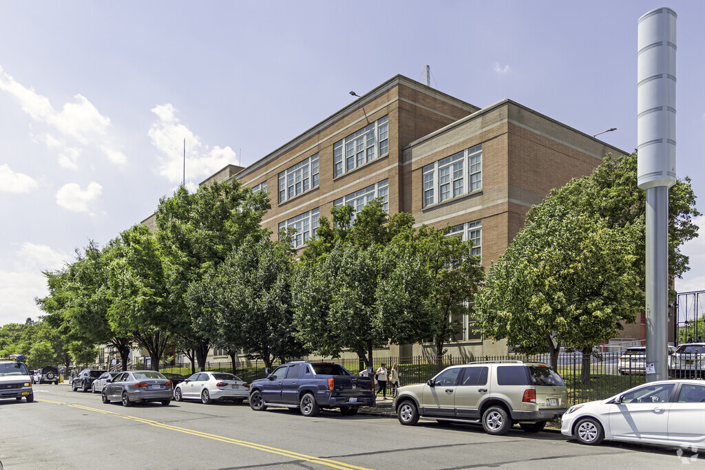 PS 194 has been awarded a federal magnet grant which will help to implement the arts.