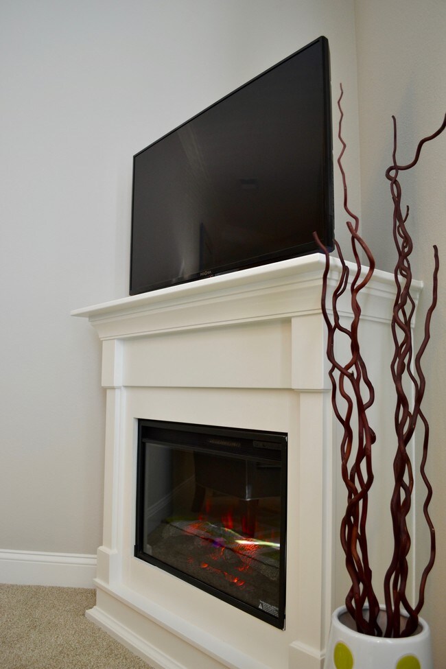 Stonegate at the Crossroads Apartments, Zion Crossroads, VA 22942 - photo 6