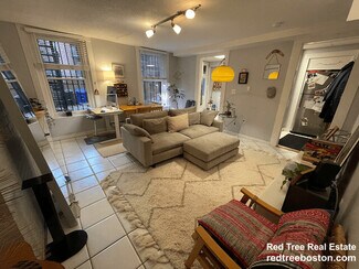 429 Marlborough St Unit 1, Boston, MA 02215