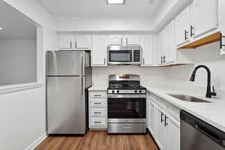 21 Garrison View Rd, Owings Mills, MD 21117