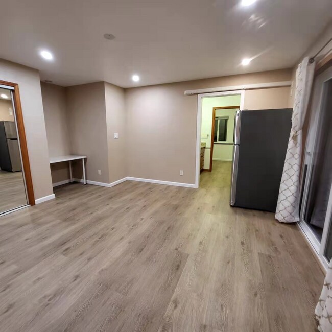 1871 Peach Place unit Studio, Concord, CA 94518 - photo 6