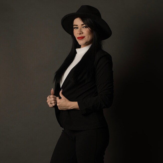 Agent Photo