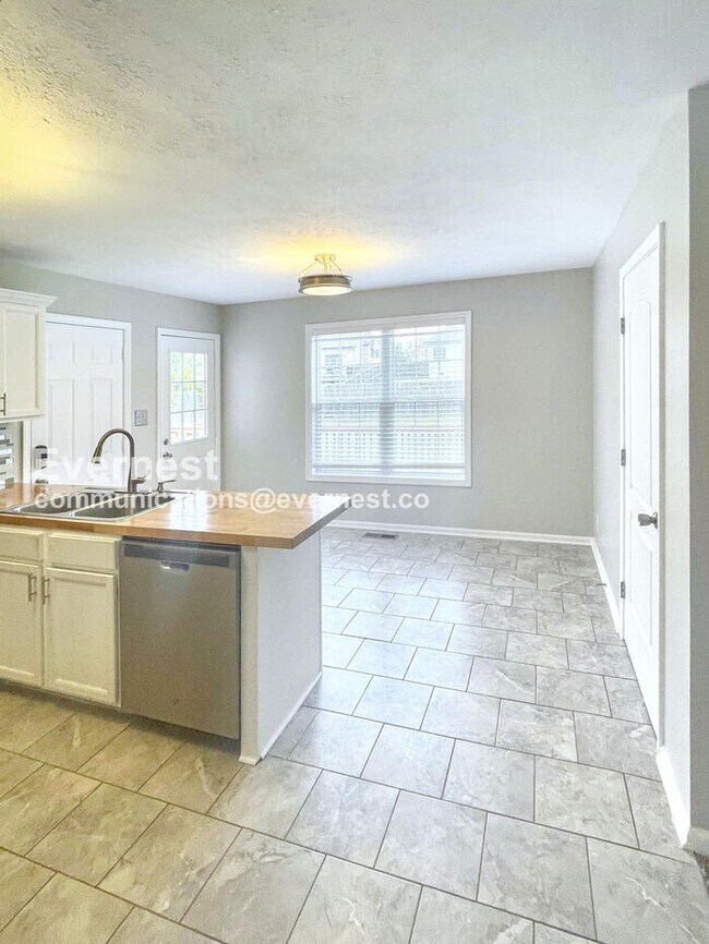 1533 Apache Way, Clarksville, TN 37042 - photo 3