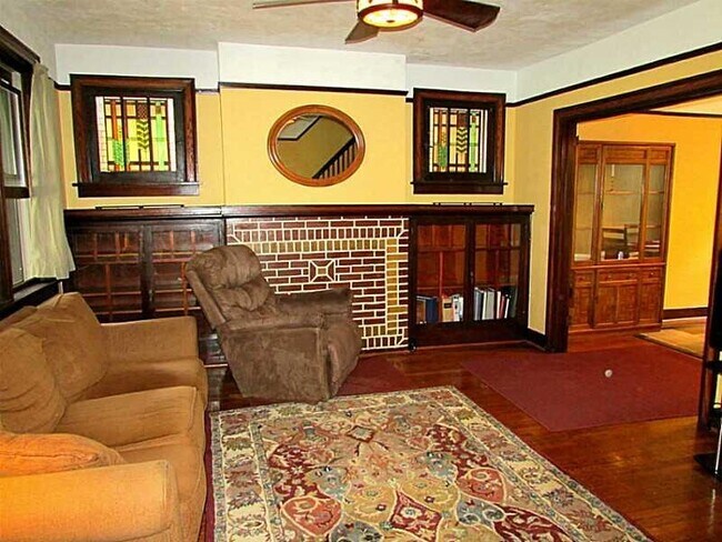 3761 Orpwood St, Pittsburgh, PA 15213 - photo 4