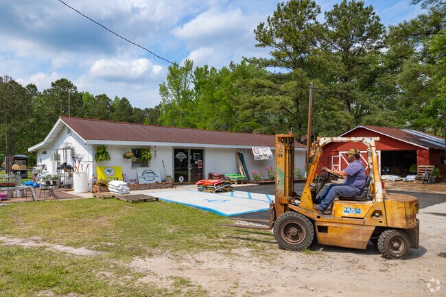 Shouse Farm & Garden in Dale offers all the essentials.