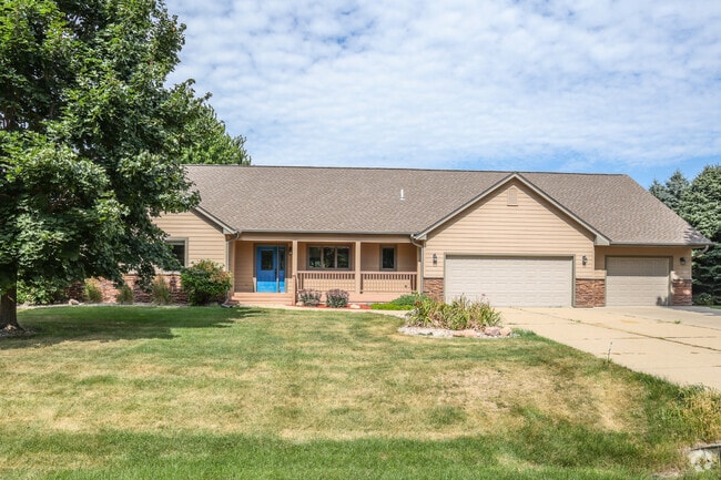 Ranch style homes with shallow front porches can be found in Northeast Sioux Falls.