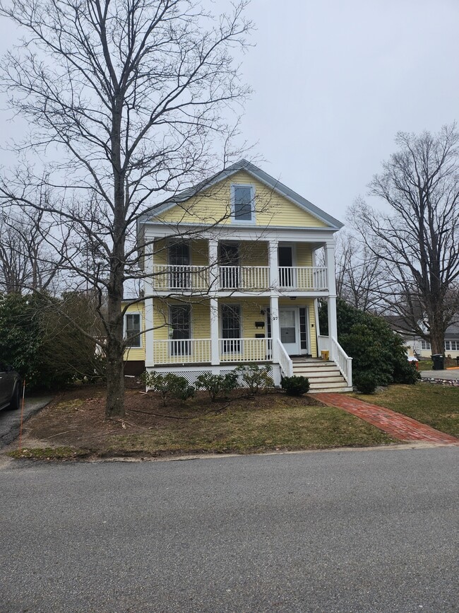 27 Walnut St unit 27 Walnut St, Holden, MA 01520 - photo 2