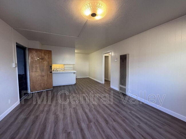 117 E Grove St, Stockton, CA 95204 - photo 6