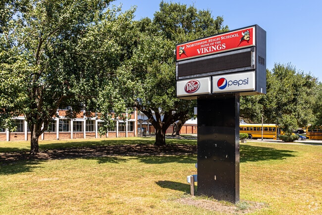 Northside High School has a free online 24/7 tutoring program for the students of Pilette.