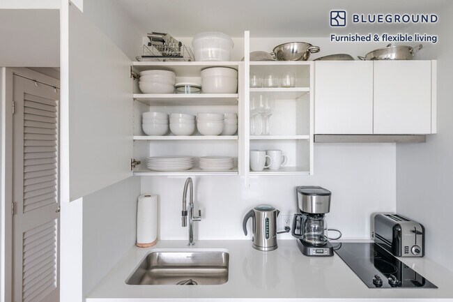 12 Commonwealth Ave unit FL8-ID1256, Boston, MA 02116 - photo 5