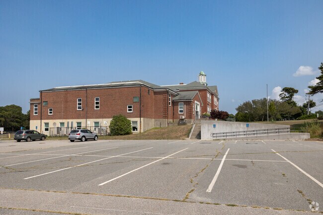 Ezra H. Baker Elementary School in Dennis offers ample parking.