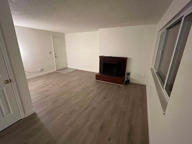 3333 Willow Ct SE unit Fourplex - 3333, Salem, OR 97302 - photo 2