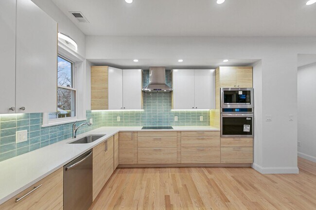 14 Newell Rd unit 1, Brookline, MA 02446 - photo 5