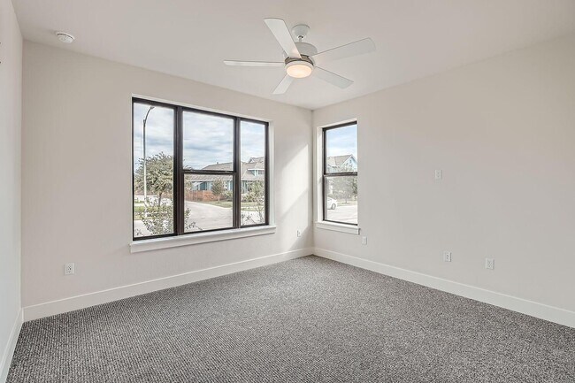 9025 Cattle Baron Path, Austin, TX 78747 - photo 4