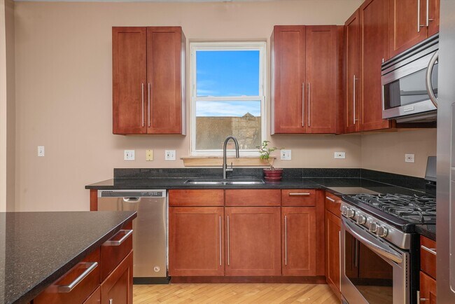 260 N California Ave unit 3, Chicago, IL 60612 - photo 5