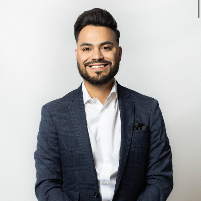 Agent Photo