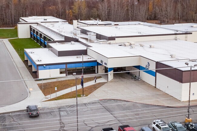 Palmer Jr. Middle School provides a public education for students in Palmer, Alaska.