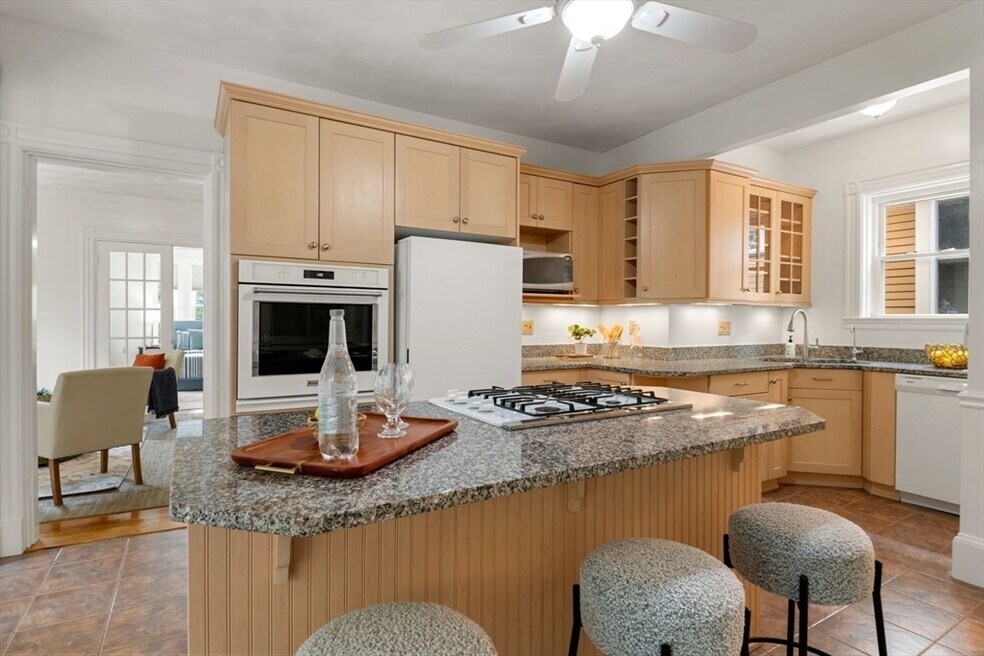 7 Landers St unit 2, Somerville, MA 02143 - photo 1