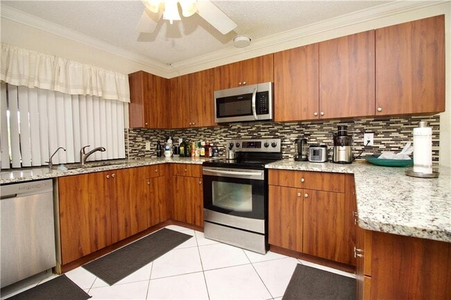 8310 NW 54th Ct, Lauderhill, FL 33351 - photo 5