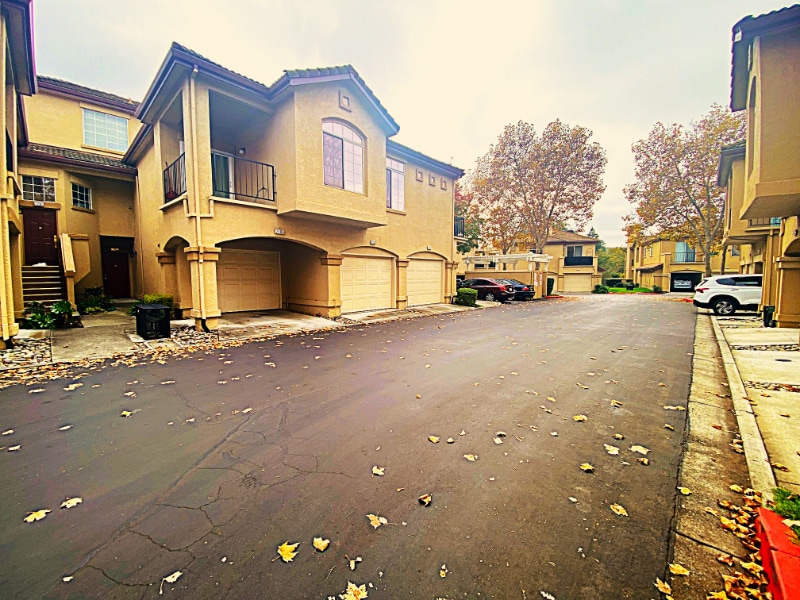 7705 Chantilly Dr, Dublin, CA 94568 - photo 1