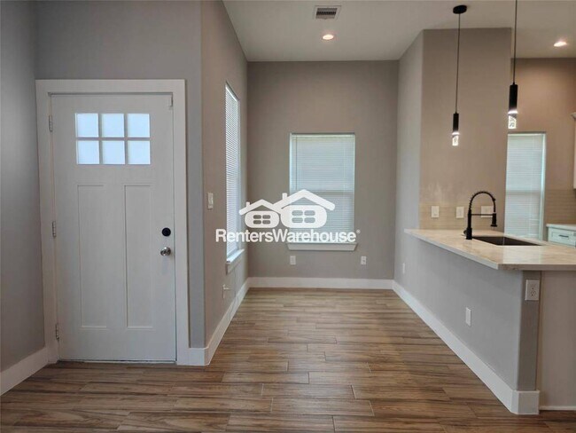 4124 Vaughn St, Houston, TX 77016 - photo 6