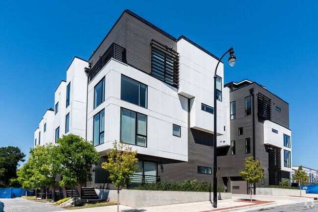 Modern & Contemporary condos are popular in the American Tobacco neighborhood.