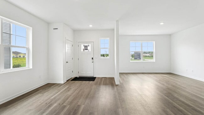 523 Trysil Aly N, Stoughton, WI 53589 - photo 2